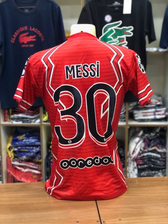 Camiseta do PSG atacado